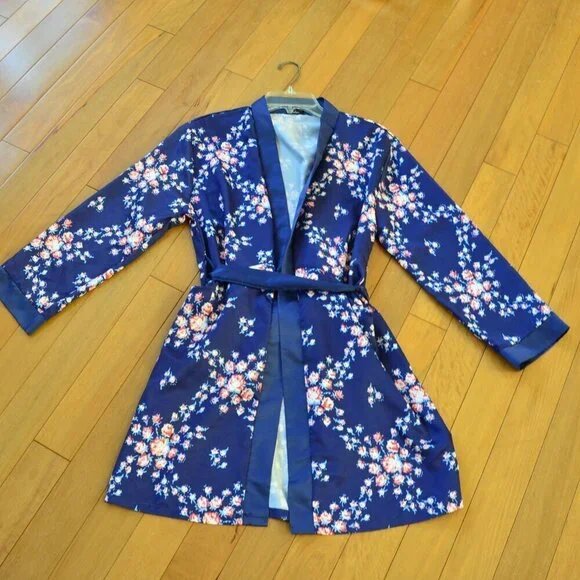 Morgan Lane x Fabfitfun Floral Robe Size S/M - Picture 1 of 10